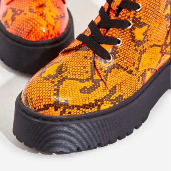 Neon orange snake combat boot - Picture 4 of 5